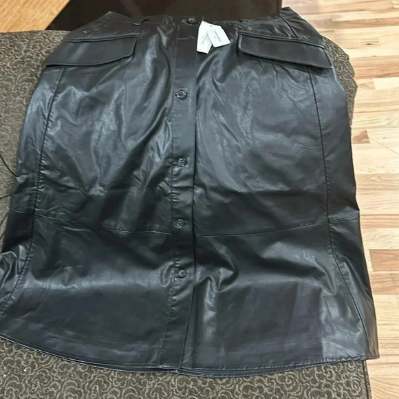 Banana Republic factory VEGAN LEATHER MIDI SKIRT - Picture 4 of 8